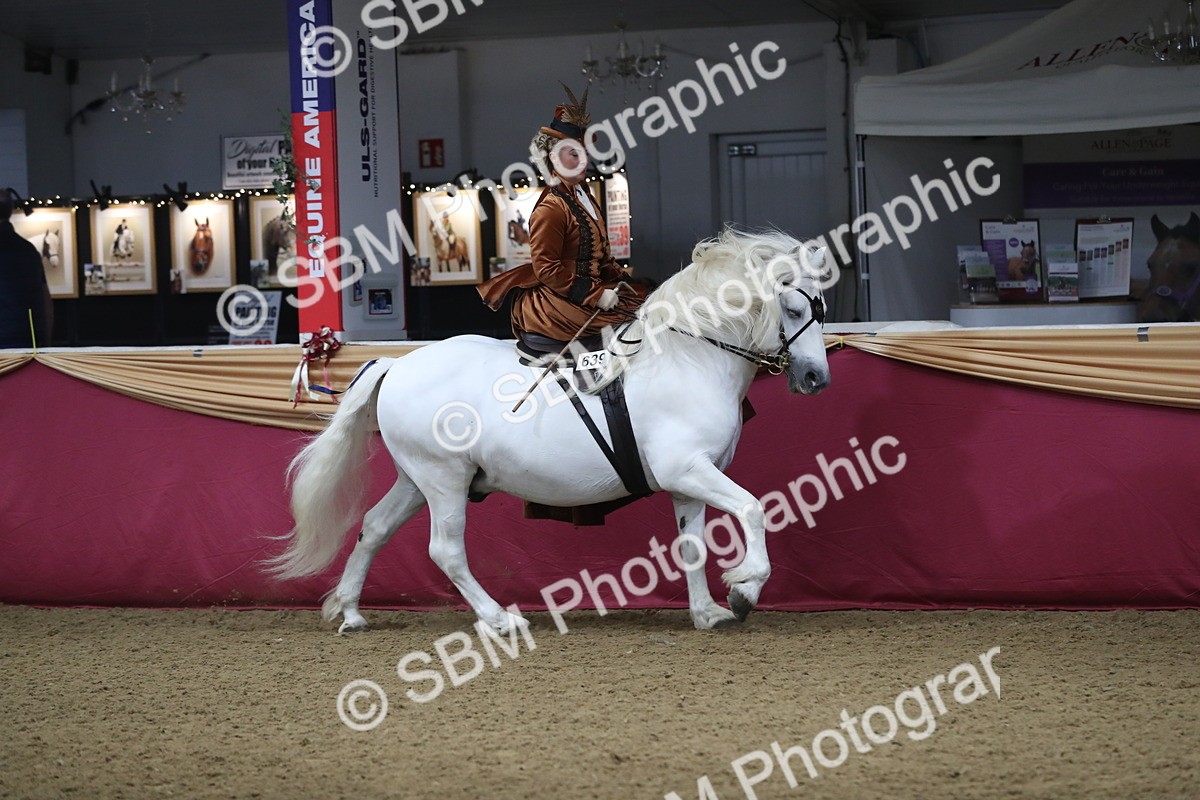 SBM_11538 - Class 105 Ridden Costume- Side Saddle