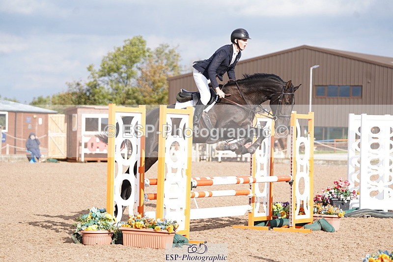 241005A-100942-04408 - SAT Cls 8 Snr British Novice & 90cm Open