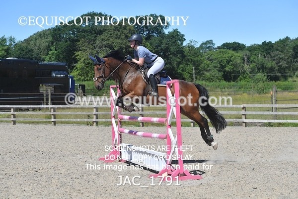 JAC_1791 - CLASS 5  Senior Newcomers/ 1.10m Open