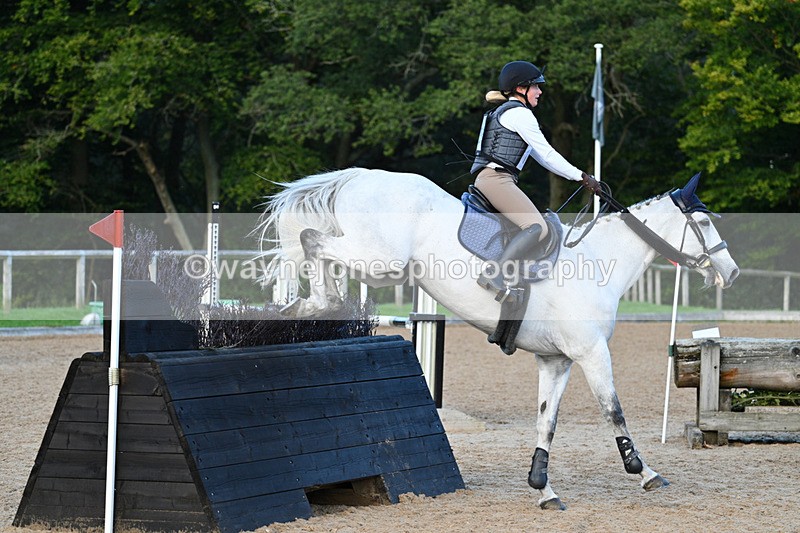 WJ7_6456 - Time 16:55 to 17:11