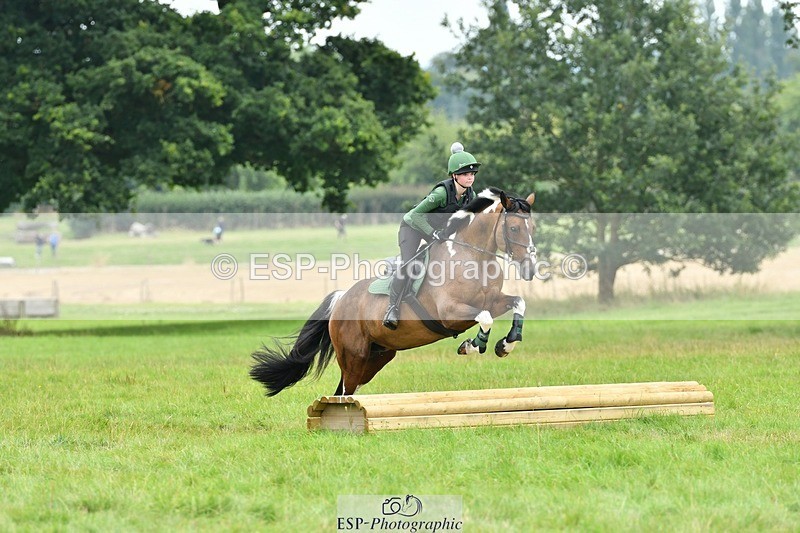 230817-131040-00822 - Theo's 1st Group - XC