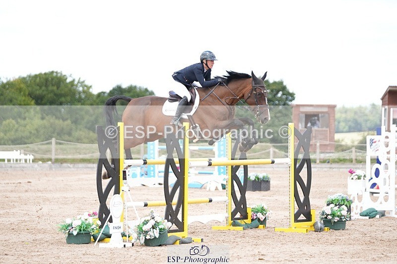 250801-113725-04956 - Cls 14 Snr Fox 1st Rnd