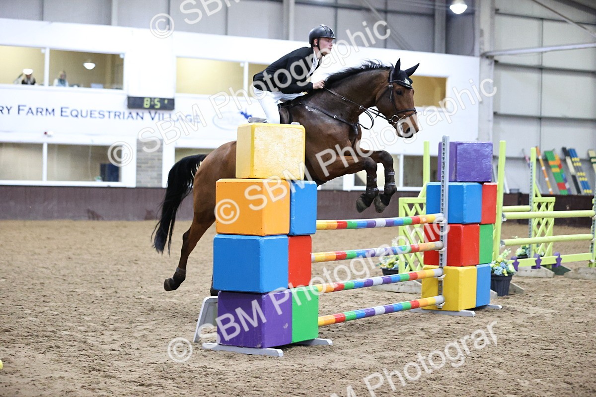 SBM_001915 - Class 4 - Senior Newcomers - 1.10m Open