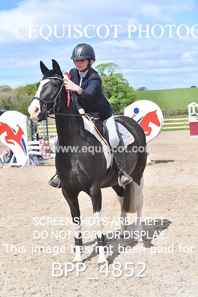 BPP_4852 - CLASS 14  SAT Senior British Novice/ 90cm Open