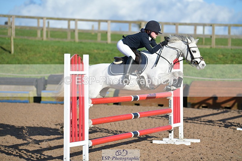 240211A-150219-03366 - Winter-Summer