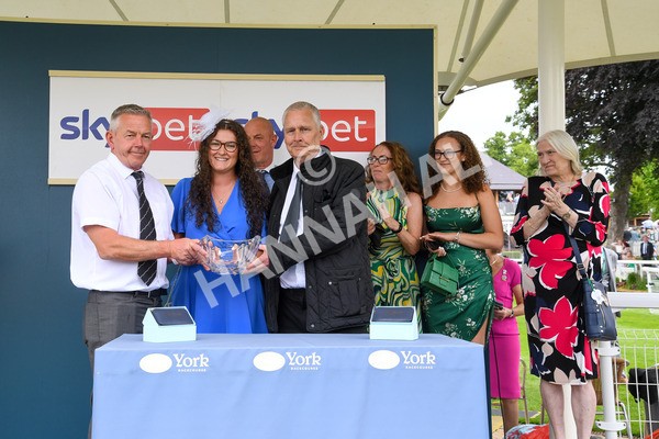 170623-Race 2-Wild Lion-0290 - Race 2 2.35pm Sky Bet Handicap