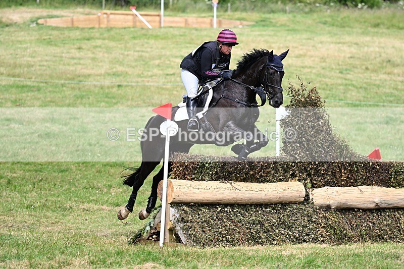 240630X-152416-10305 - 504-Lizzie_Luxton-ON_TOP_II