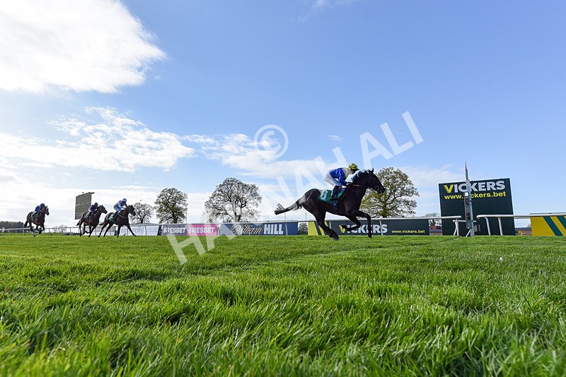 200424-Race 3-Never So Brave-3126 - Race 3