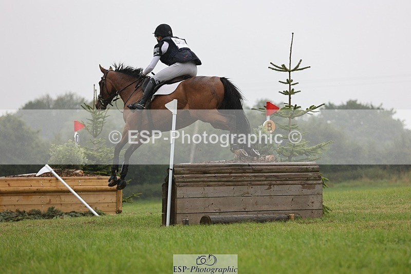 240901A-152020-10820 - 557-Sophie.Walker-ALL.ABOUT.IMAGE