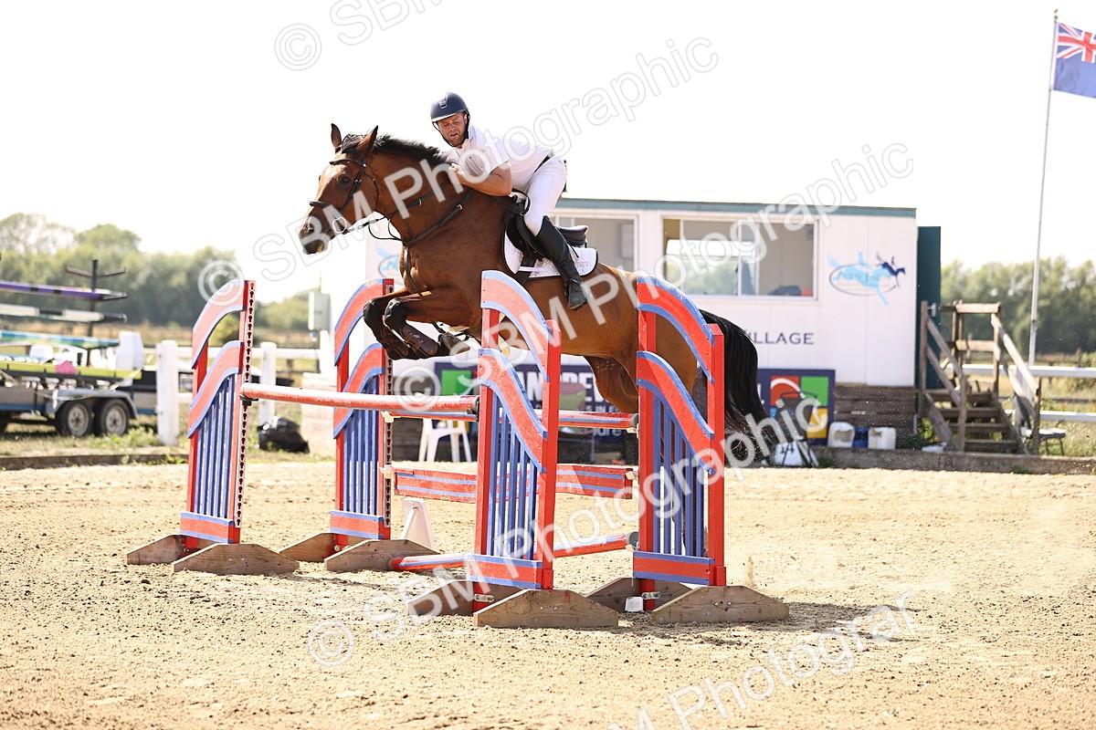 SBM_006830 - Class 13 - Senior Newcomers - 1.10m