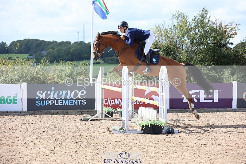 250913-143247-07394 - Cls 25 1.05m Amateur Quali