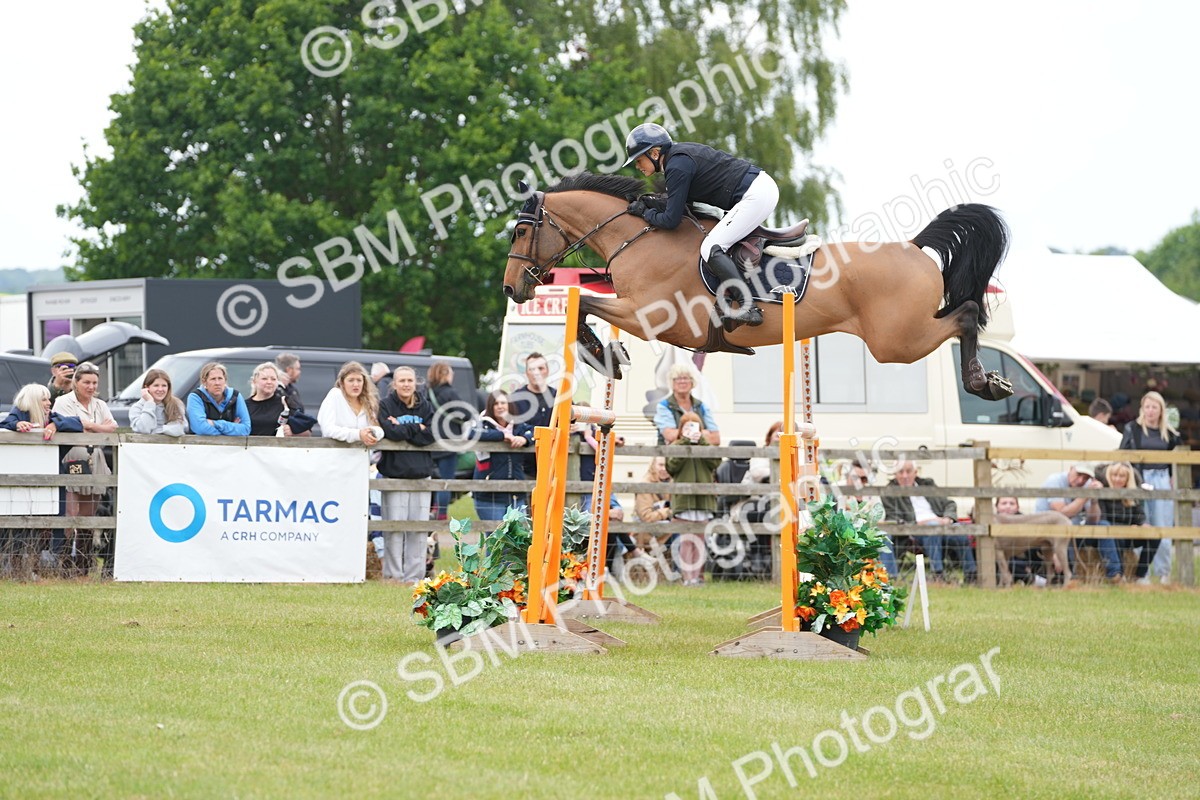 SBM_06385 - Class 202 - National 1.40m Open