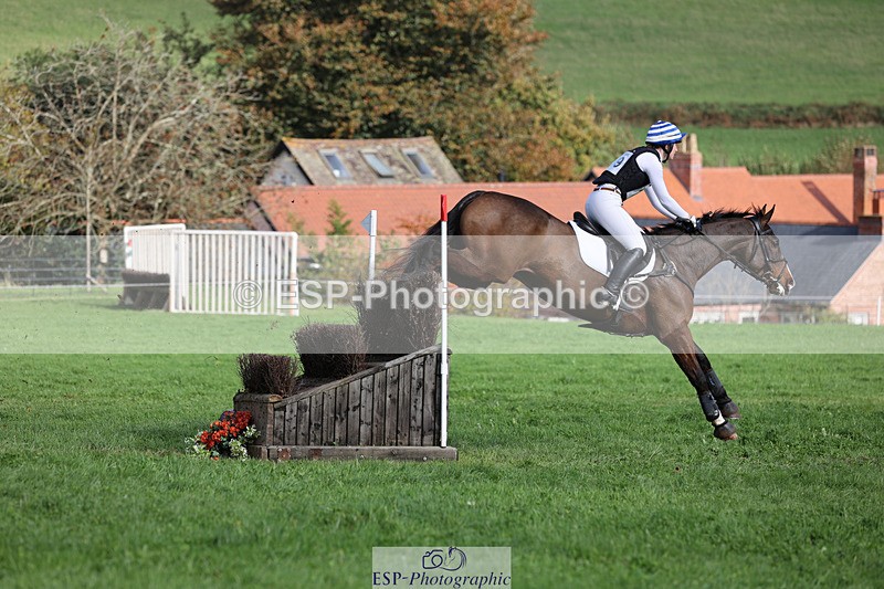 241025-124626-08155 - 109-Amber.Williams-THE.EMERALD.LILY