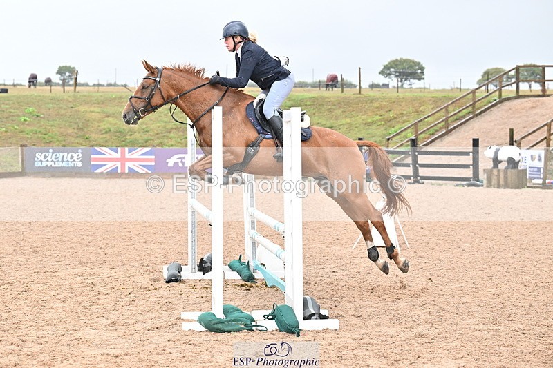 250827B-104704-00141 - Clear Round & Cls 1 Brit Nov 90cm