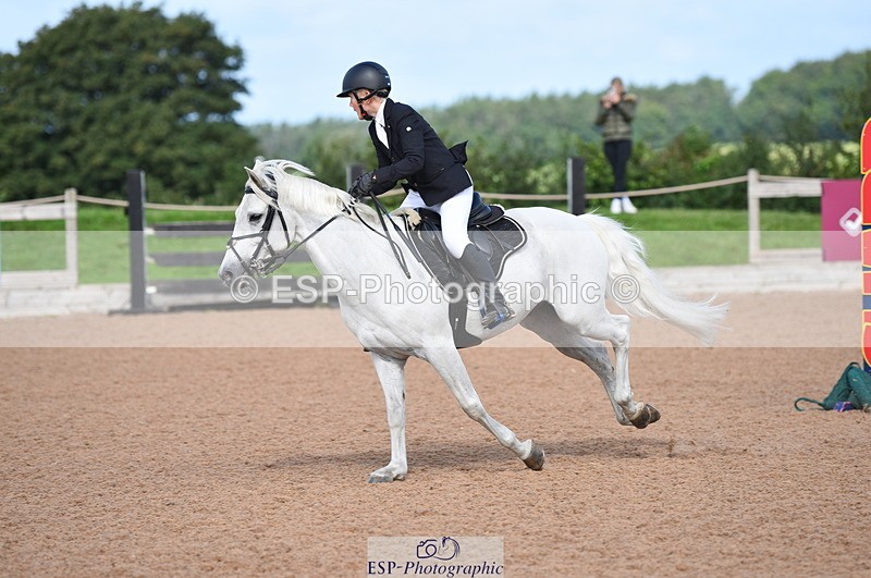 230716A-091402-01861 - Cls 32 Stepping Stones 128cm & 138cm