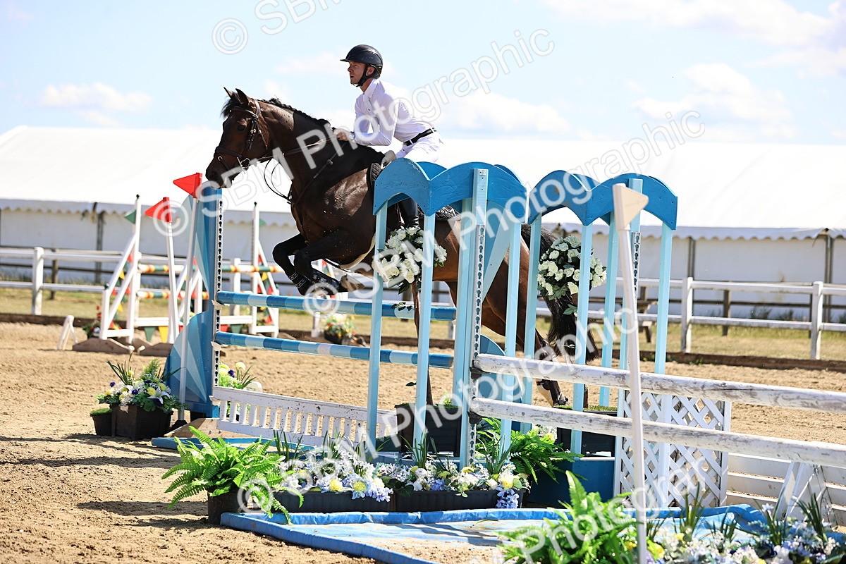 SBM_015358 - Class 16 - Senior foxhunter - 1.20m Open