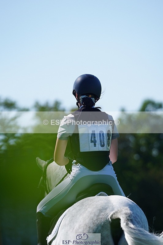 240811A-161010-06209 - 408-