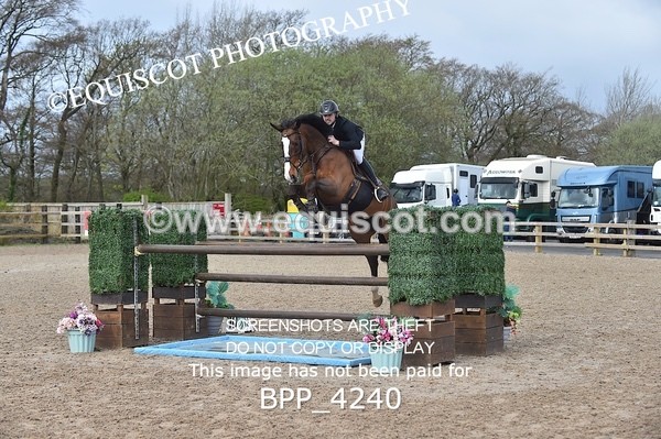 BPP_4240 - CLASS 10 RHS Foxhunter Championship Qualifier