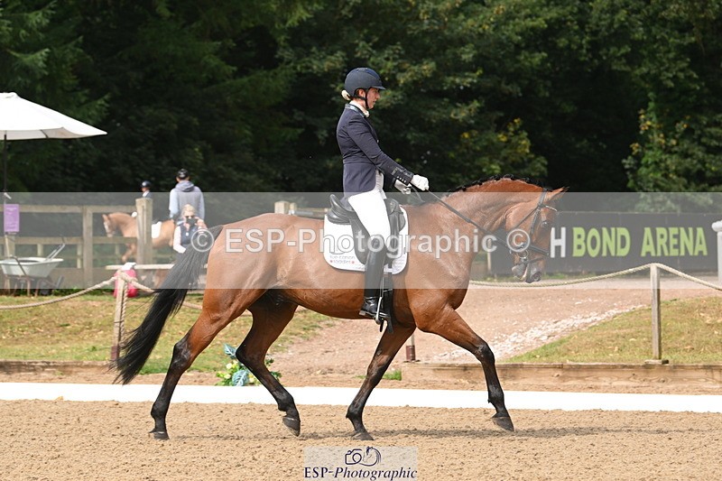 250719A-095227-03137 - 101-Sophie.Douglas-Paquino.V'ant.Goovahof