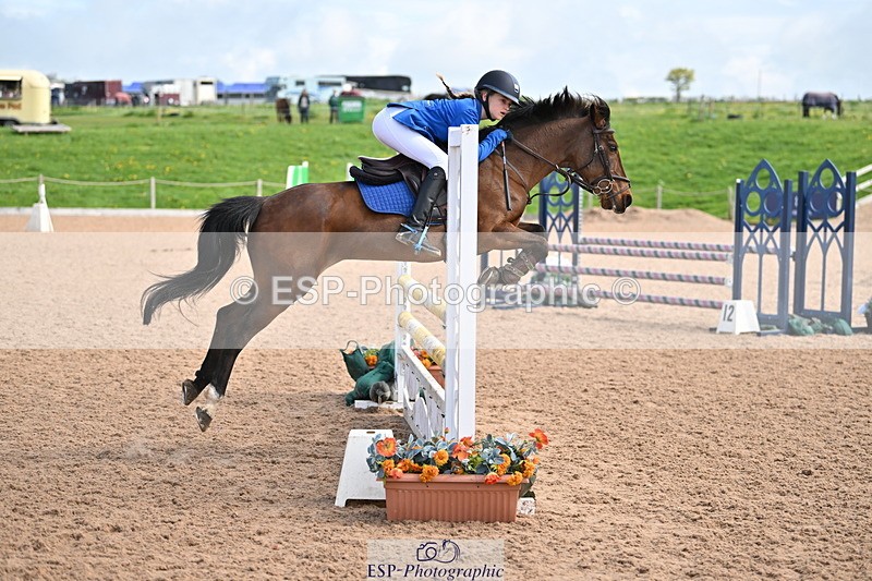 240506A-111032-08443 - Cls 3  Pony Discovery & 90cm Open