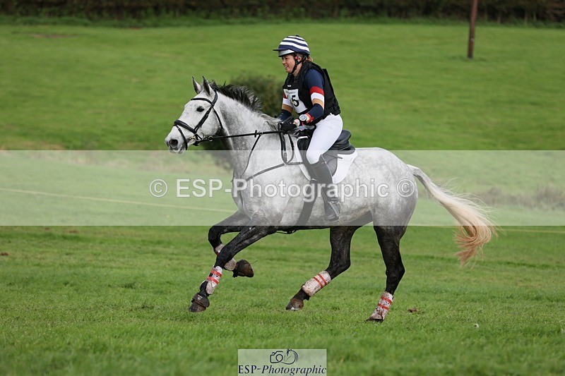 231021-135839-17208 - 445-CRUISING.BORO-Lucy.Knight-SC+XC