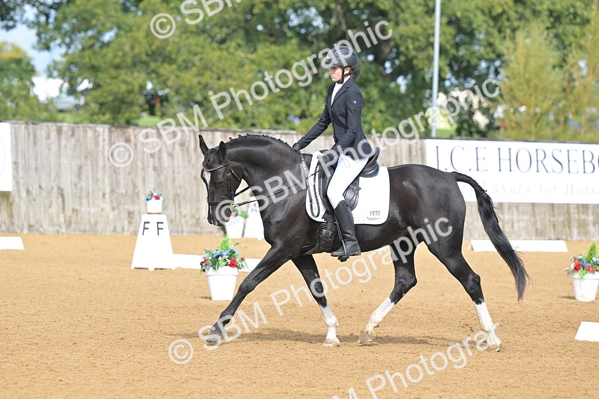 SBM_03767 - D2 - Small Tour Championship Intro 2