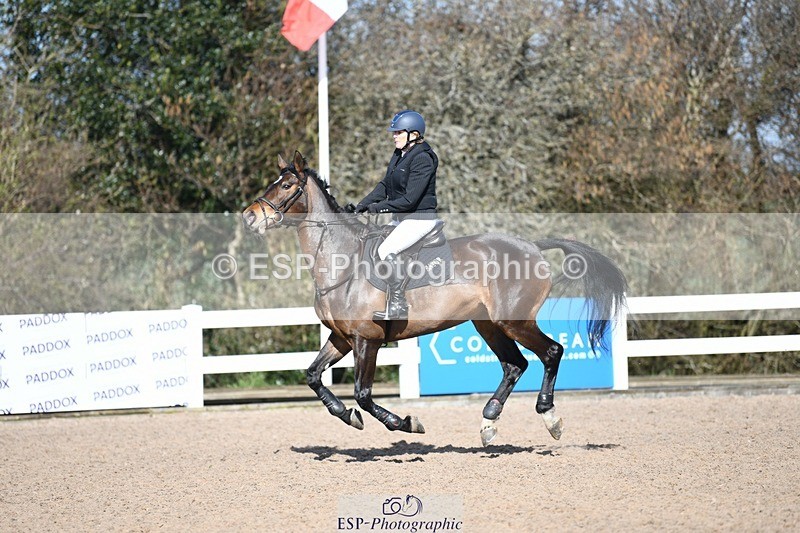 250330-102834-06126 - Cls 32 British Novice and 90cm