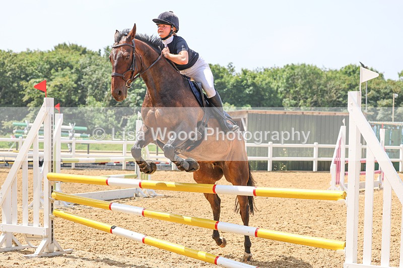 3E7A5917 - Class 5: Senior 95cm