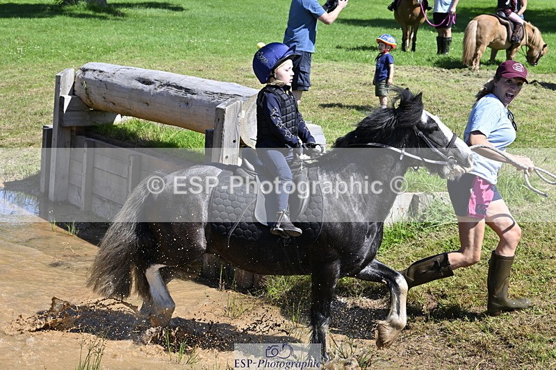 240728B-111548-01334 - Gemma's Group XC