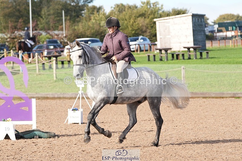 250920-163916-01955 - Cls 23 UnAffiliated 80cm Derby