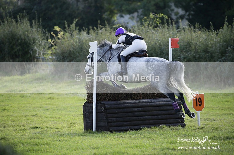  WWHT 171021 3548 - Intermediate Pairs (0.90m)  17/10/21