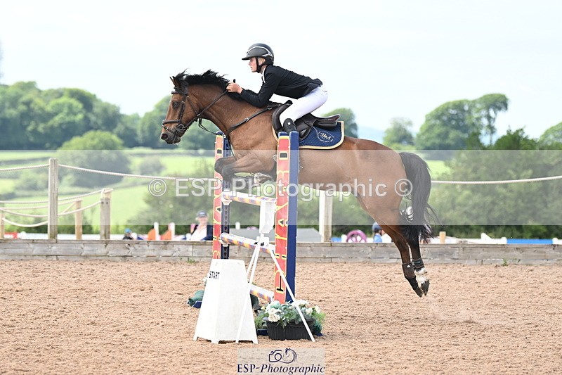 240630A-142514-14149 - Cls 25 HOYS 138cm Qualifier