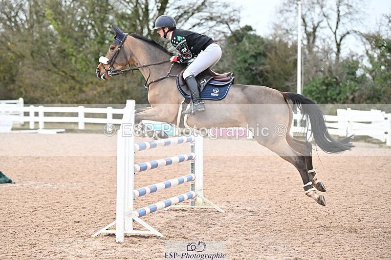 241206-131151-00935 - Cls 5 Newcomers and 1.10m Open