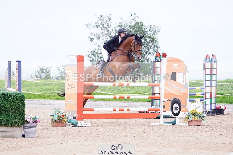 240803A-105212-07298 - Cls 29 Snr Foxhunter