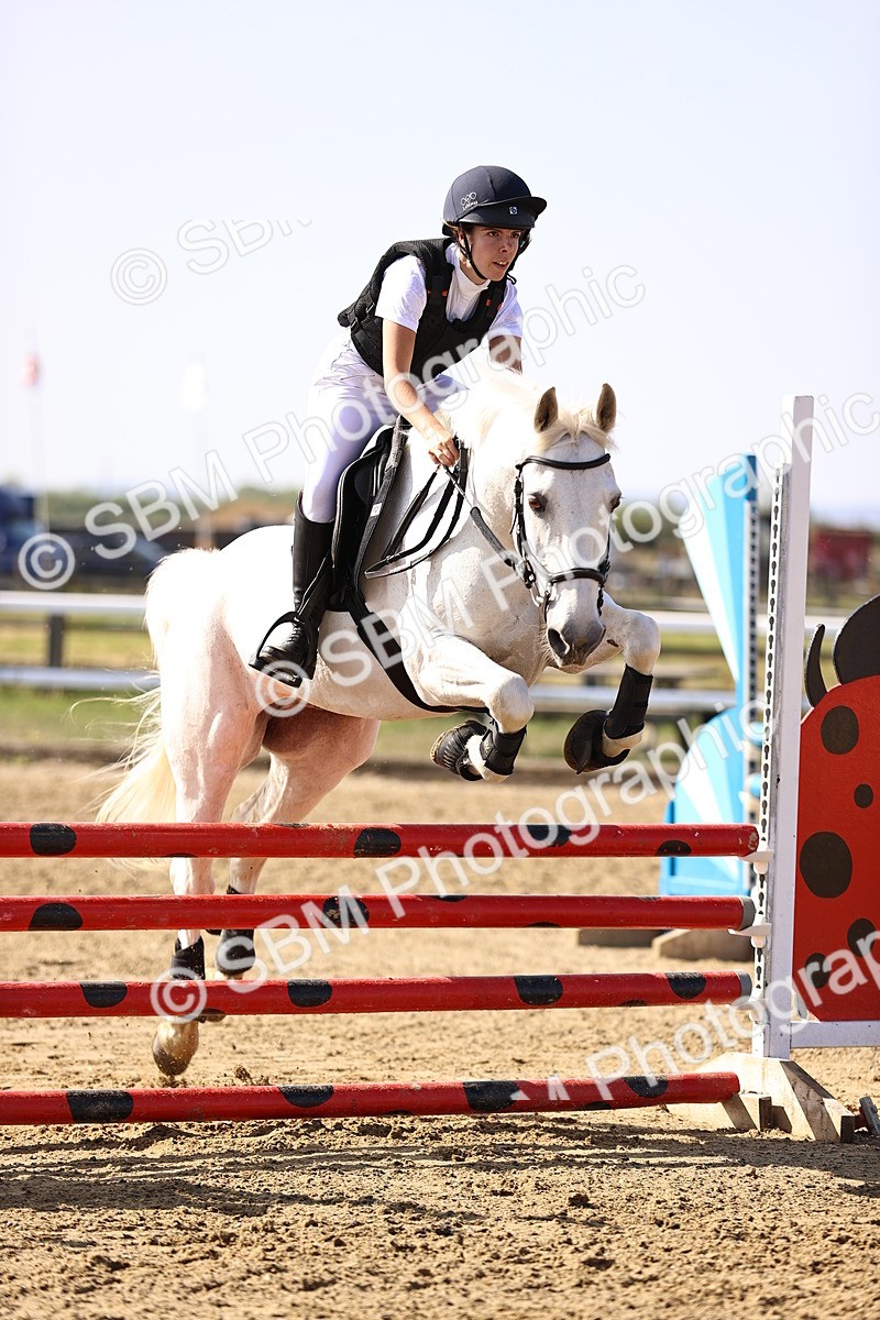 SBM_005598 - Class 8 - Clear Round