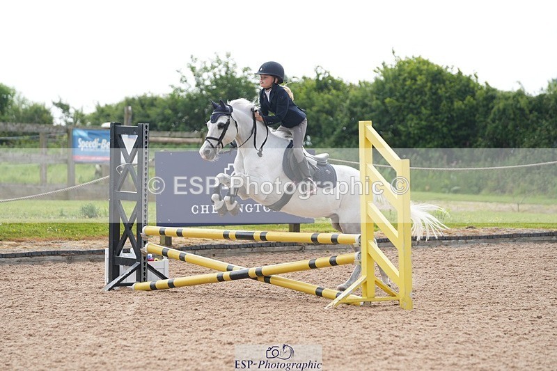 260523-100711-00035 - Cls 1 Pony Intro 70cm