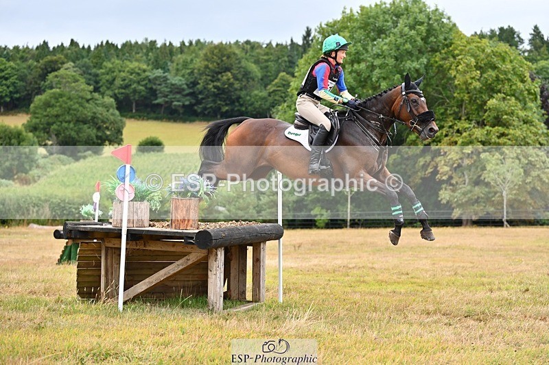 250803A-111459-10831 - L-513-Maisie.Randle-VILLANELLE