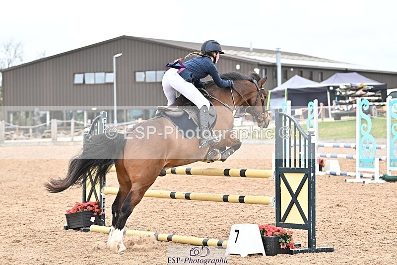 250414-112715-00535 - 90cm Round 1