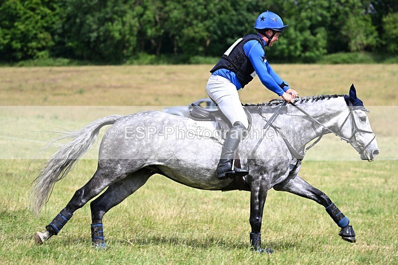 240630X-153552-10373 - 511-Tim_Cheffings-HIVES_LUCKY_BOUNCER