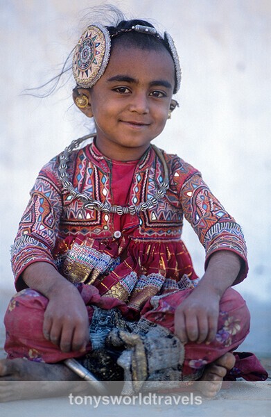 Young girl of the Meghwal tribe, Gujarat, India - Children