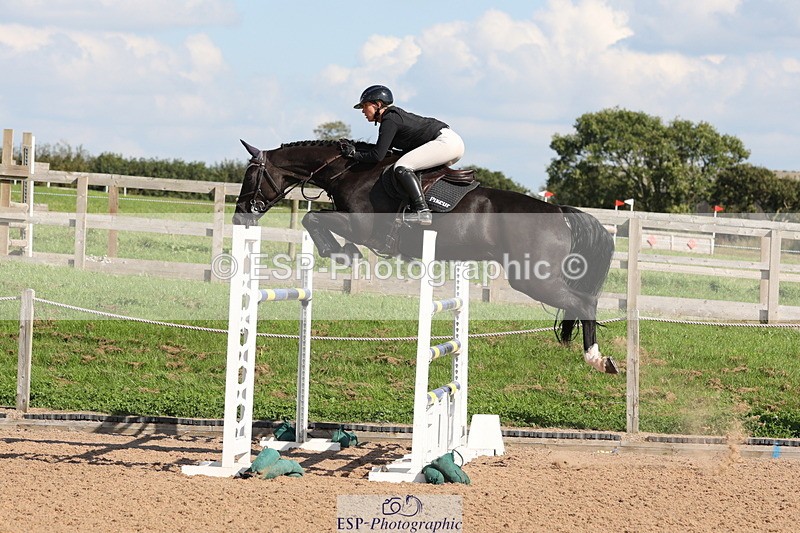 230915A-145631-02832 - Cls 5 National 1.40m