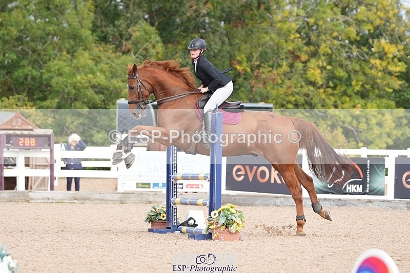 251005-100249-02440 - Cls 22 British Novice and 90cm