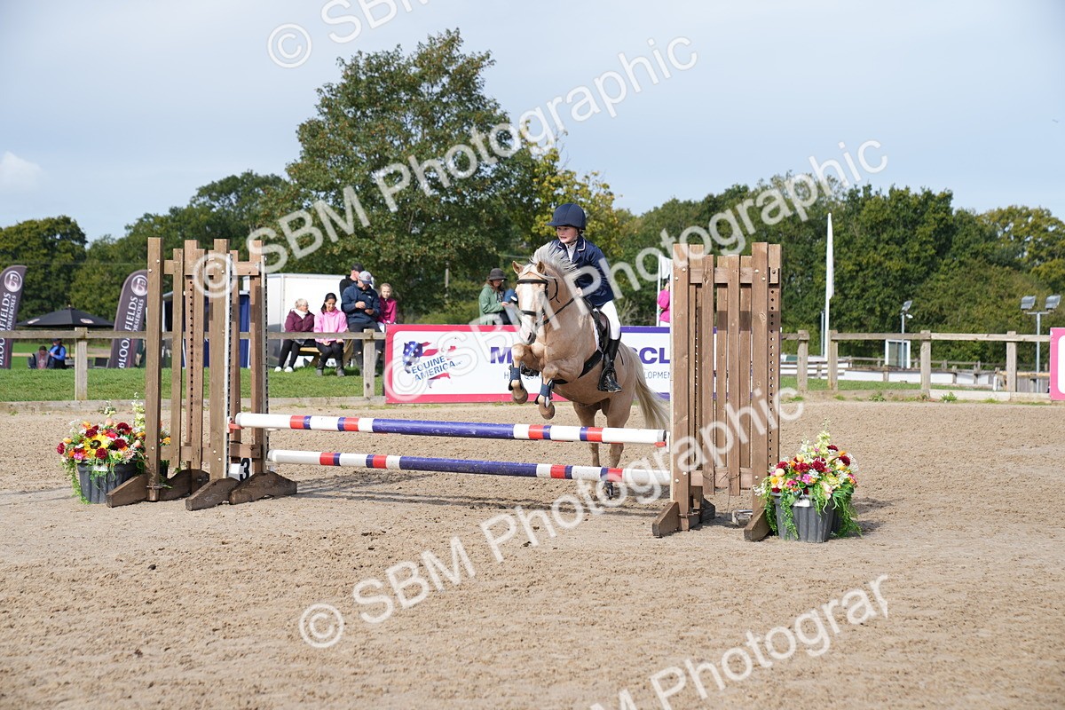 SBM_02606 - J55 - Clear Round 60cm