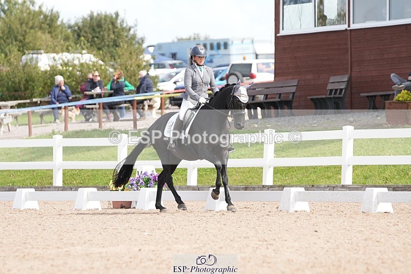 250906-120354-01687 - 011-Lee-Anne.PineMay.diamond