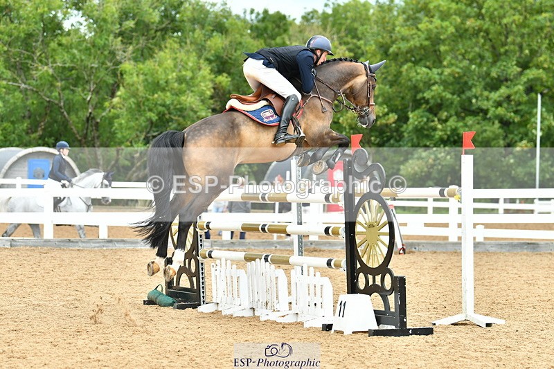 230721A-142049-06858 - Cls 22, 1 Star Gold 1.30m