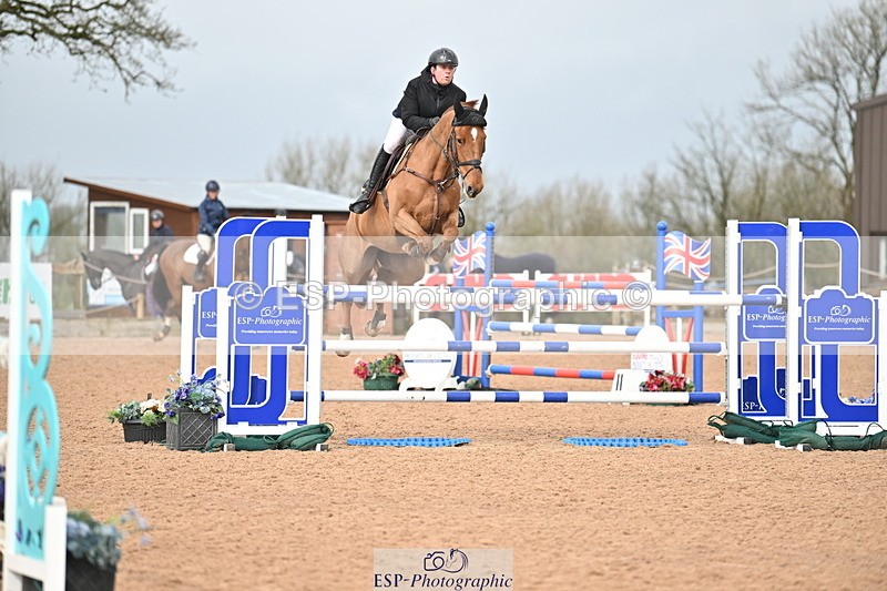 240315A-120806-00823 - Cls 3 Snr Foxhunter