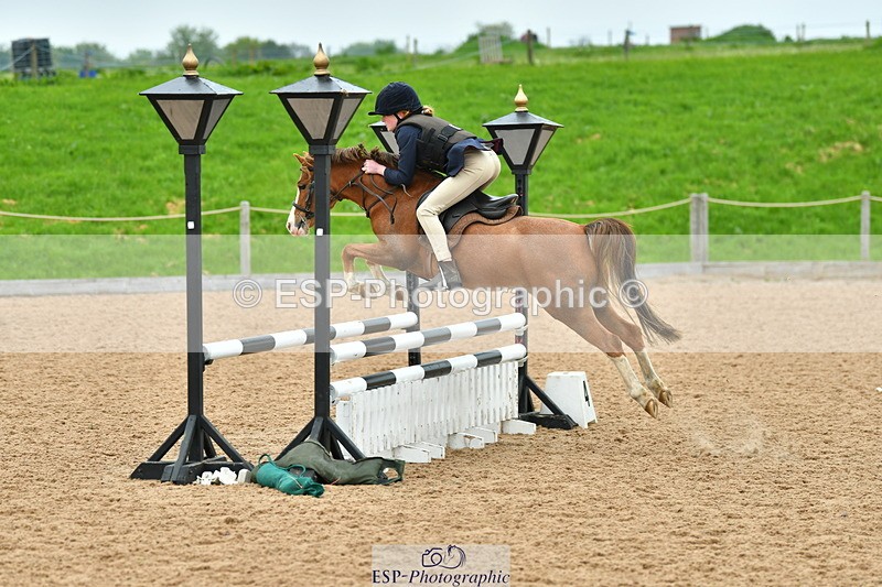 230513A-090538-00019 - Cls 11 Stepping Stones 128+138cm