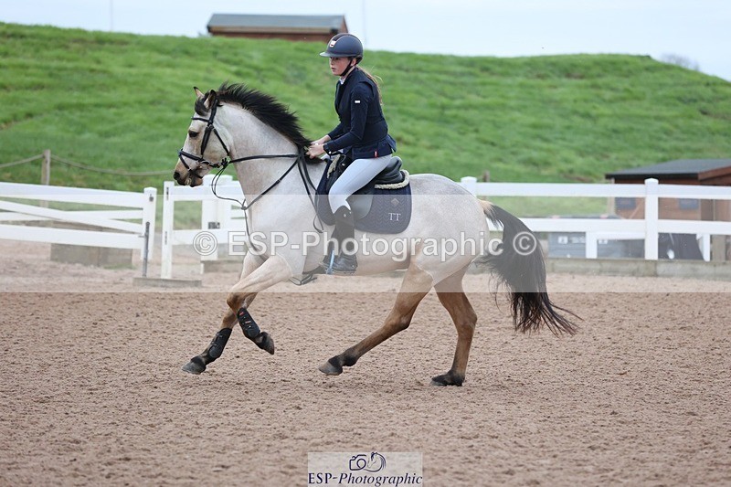 241116X-083140-00085 - Cls 03 Pony Intro 70cm