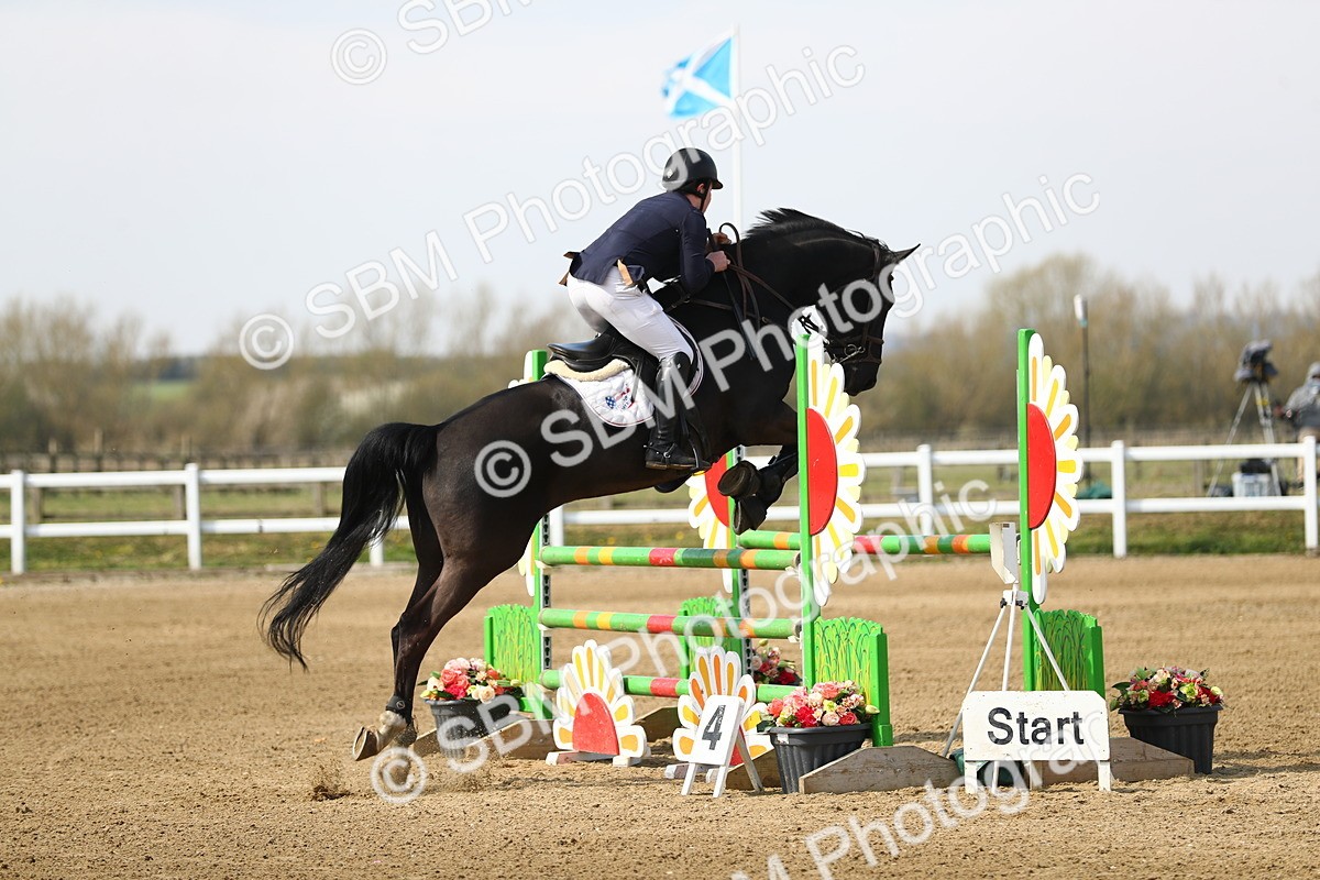 SBM_002447 - Class 10 - Senior Newcomers - 1.10m