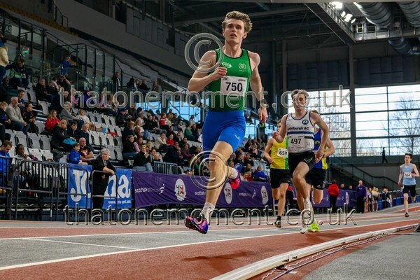 Age26SUN-811113 - Track Male Set One